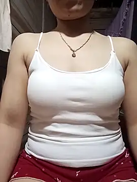 Snapshot of LucyyLy chatting on May 5, 2026, 11:57 am LucyyLy online show from May 5, 2026, 11:57 am