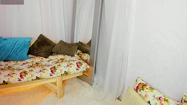 Snapshot of Belle_Wa1ker chatting on November 25, 2025, 1:06 am Belle Wa1ker online show from November 25, 2025, 1:06 am