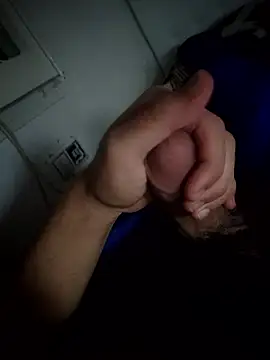 Yazaza1999 online show from September 27, 2025, 11:33 pm