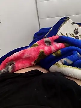 Yazaza1999 online show from September 27, 2025, 6:08 am