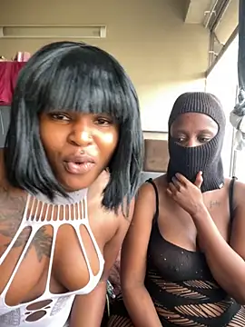 Snapshot of houseforsex chatting on November 3, 2025, 1:47 pm houseforsex online show from November 3, 2025, 1:47 pm