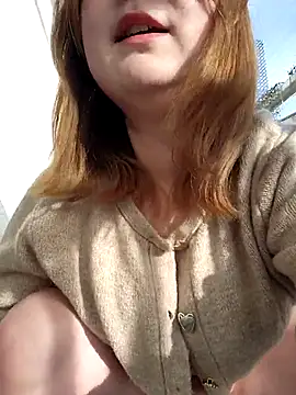 Snapshot of --MIYUKI chatting on December 23, 2025, 5:40 am --MIYUKI online show from December 23, 2025, 5:40 am