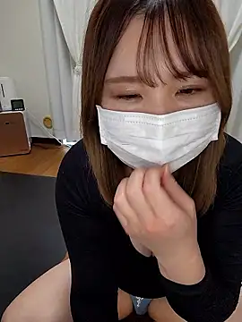 Snapshot of --MIYUKI chatting on December 1, 2025, 3:29 am --MIYUKI online show from December 1, 2025, 3:29 am