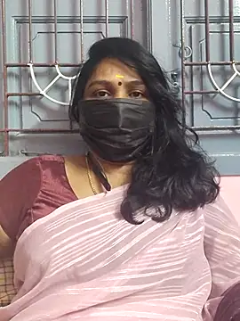 Snapshot of Tamil_Azhaghi25 chatting on November 15, 2025, 5:50 pm Tamil Azhaghi25 online show from November 15, 2025, 5:50 pm