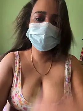 Snapshot of tamil_Nila_ chatting on October 3, 2025, 8:05 am tamil Nila  online show from October 3, 2025, 8:05 am