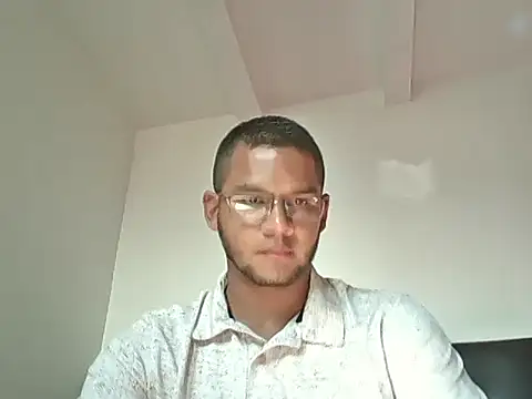 Snapshot of jayden_cooper1 chatting on March 25, 2026, 1:32 pm jayden cooper1 online show from March 25, 2026, 1:32 pm