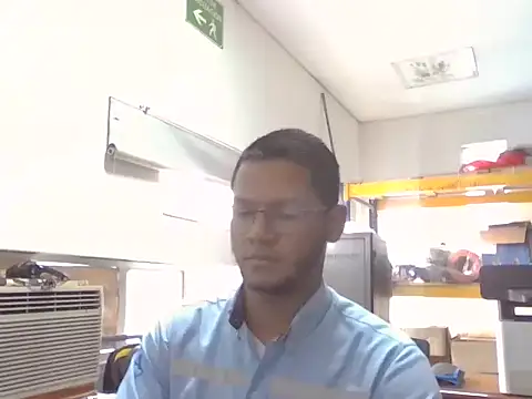 Snapshot of jayden_cooper1 chatting on December 16, 2025, 5:06 pm jayden cooper1 online show from December 16, 2025, 5:06 pm