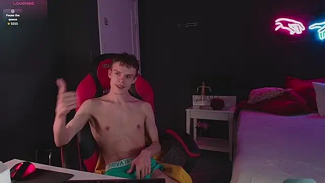 Brad Myles online show from October 22, 2025, 2:38 pm