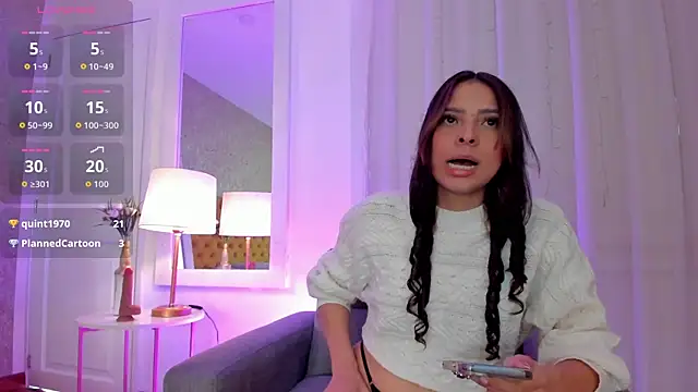 AnniieCooper online show from November 8, 2025, 1:14 pm