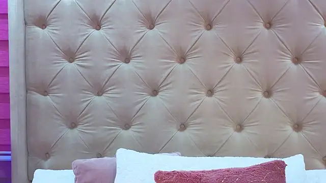 Snapshot of cherry_canndy_ chatting on November 6, 2025, 12:09 pm cherry canndy online show from November 6, 2025, 12:09 pm