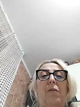 Snapshot of _sexyBLONDE46_ chatting on October 2, 2025, 4:32 pm sexyBLONDE46 online show from October 2, 2025, 4:32 pm