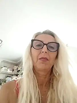 Snapshot of _sexyBLONDE46_ chatting on June 12, 2026, 10:57 am sexyBLONDE46 online show from June 12, 2026, 10:57 am