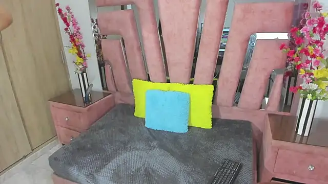 MaraKarly online show from March 31, 2026, 7:43 am