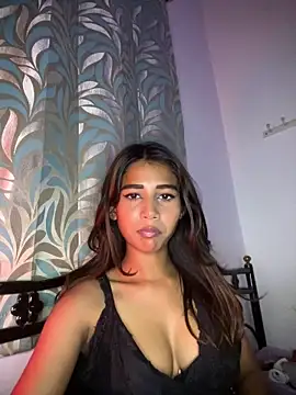 STRIP GLOW online show from March 18, 2026, 6:20 pm