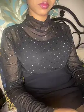 STRIP GLOW online show from December 20, 2025, 7:39 pm