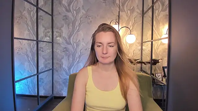 Snapshot of MeggySun chatting on September 30, 2025, 1:28 pm MeggySun online show from September 30, 2025, 1:28 pm