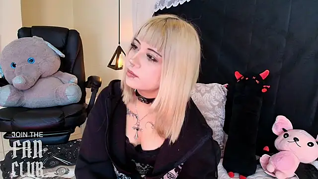 IvyBelle  online show from May 11, 2026, 11:22 am