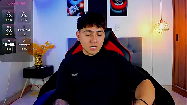 Snapshot of Nicolas_James_Sc chatting on November 13, 2025, 6:01 pm Nicolas James Sc online show from November 13, 2025, 6:01 pm