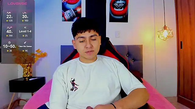 Snapshot of Nicolas_James_Sc chatting on November 20, 2025, 1:45 pm Nicolas James Sc online show from November 20, 2025, 1:45 pm