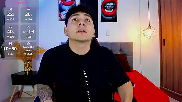 Snapshot of Nicolas_James_Sc chatting on October 7, 2025, 1:34 pm Nicolas James Sc online show from October 7, 2025, 1:34 pm