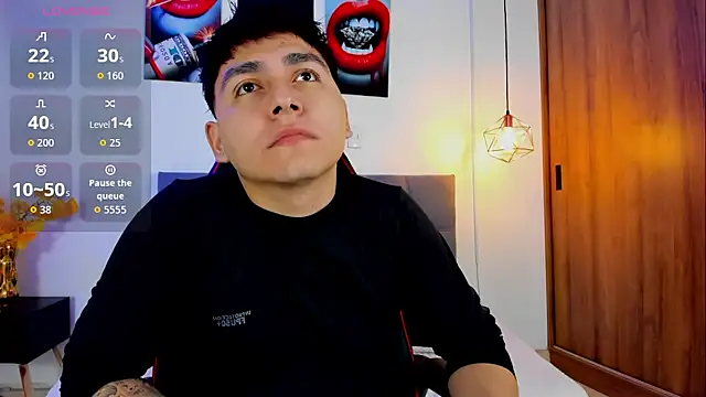 Snapshot of Nicolas_James_Sc chatting on October 4, 2025, 1:01 pm Nicolas James Sc online show from October 4, 2025, 1:01 pm