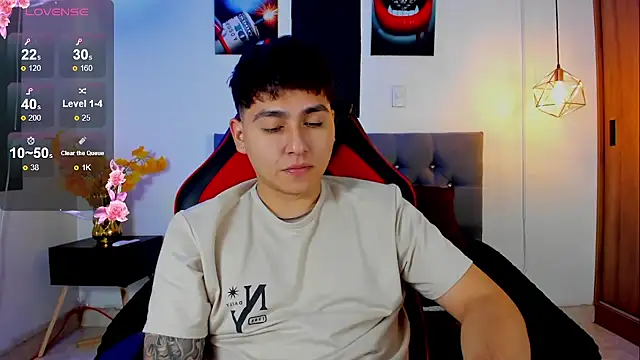 Snapshot of Nicolas_James_Sc chatting on November 18, 2025, 3:04 pm Nicolas James Sc online show from November 18, 2025, 3:04 pm