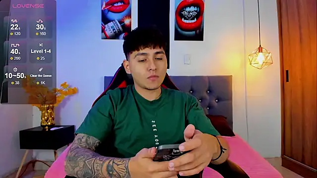 Snapshot of Nicolas_James_Sc chatting on November 22, 2025, 12:59 pm Nicolas James Sc online show from November 22, 2025, 12:59 pm