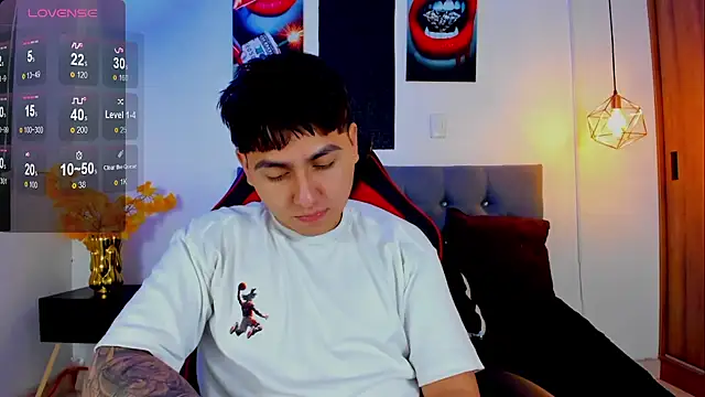 Snapshot of Nicolas_James_Sc chatting on November 12, 2025, 1:37 pm Nicolas James Sc online show from November 12, 2025, 1:37 pm