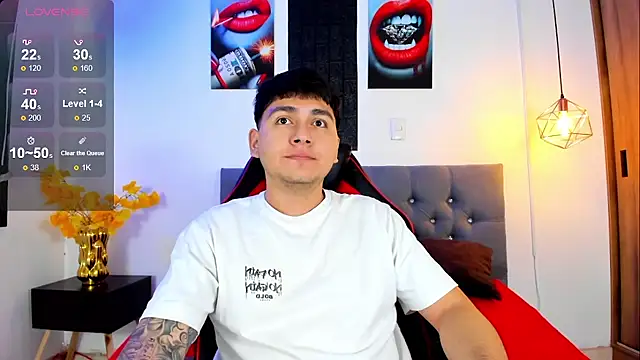 Snapshot of Nicolas_James_Sc chatting on October 9, 2025, 1:44 pm Nicolas James Sc online show from October 9, 2025, 1:44 pm