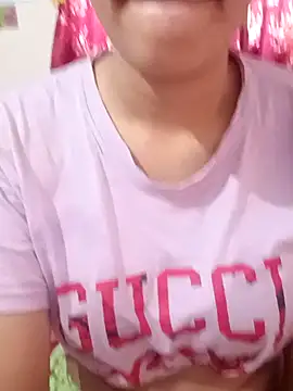 Snapshot of new_coupleee chatting on September 26, 2025, 3:57 am new coupleee online show from September 26, 2025, 3:57 am