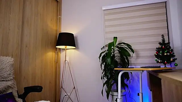 Snapshot of Erick_Thompsonx chatting on December 13, 2025, 8:04 pm Erick Thompsonx online show from December 13, 2025, 8:04 pm