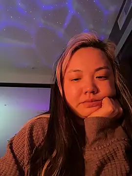 violet lin online show from June 15, 2026, 2:23 am