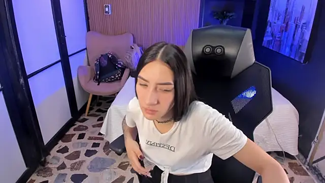 AlliceCopper online show from March 2, 2026, 1:18 pm