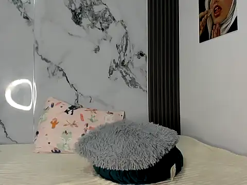 Snapshot of arimissaria chatting on October 15, 2025, 12:53 am arimissaria online show from October 15, 2025, 12:53 am