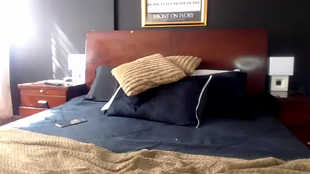 lovershornies online show from March 4, 2026, 2:36 pm