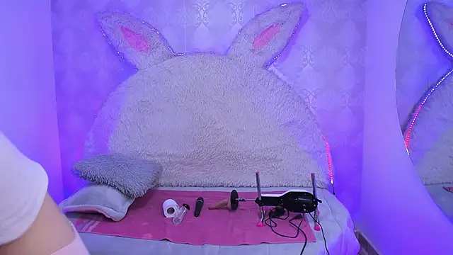 Gaby louse online show from April 15, 2026, 7:58 pm