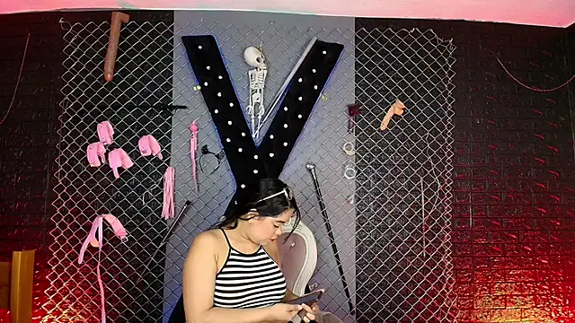 Mr Alejandra bdsm online show from November 25, 2025, 7:36 pm