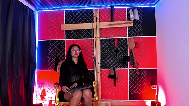 Mr Alejandra bdsm online show from November 27, 2025, 7:47 pm