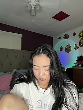 Snapshot of MyHoneyFrida chatting on November 7, 2025, 3:00 am MyHoneyFrida online show from November 7, 2025, 3:00 am