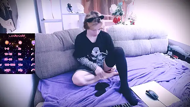 Snapshot of SparkyFerret chatting on November 30, 2025, 2:34 am SparkyFerret online show from November 30, 2025, 2:34 am