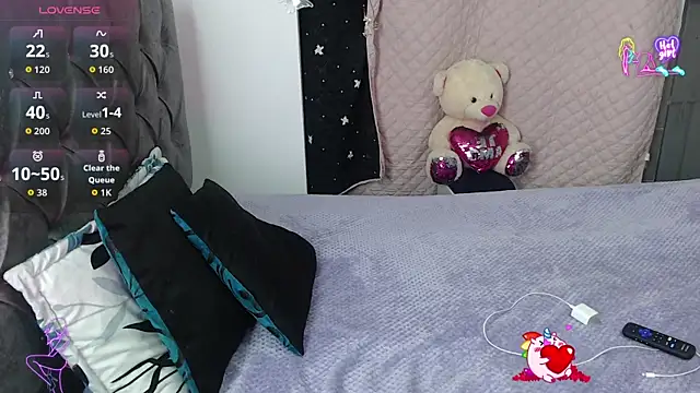 EmilyCoy  online show from April 2, 2026, 7:59 am