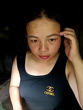 KumChyn online show from October 18, 2025, 11:18 pm