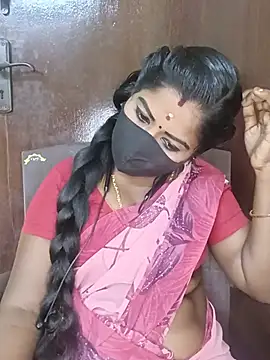 Snapshot of tamilammukuttyy chatting on July 18, 2026, 5:43 pm tamilammukuttyy online show from July 18, 2026, 5:43 pm