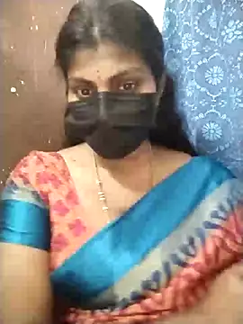Snapshot of Nithiila chatting on November 1, 2025, 5:07 pm Nithiila online show from November 1, 2025, 5:07 pm