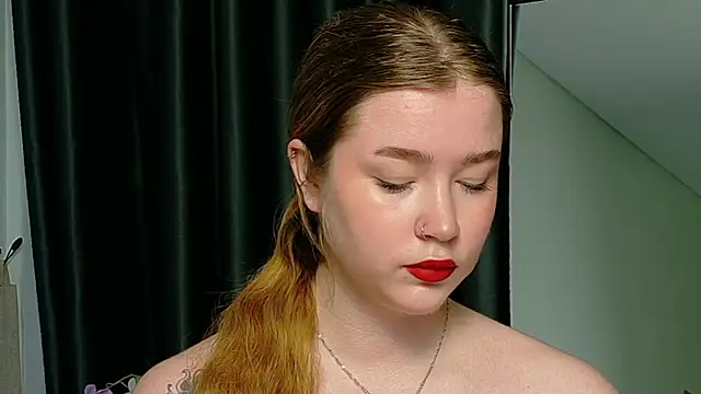 Rebecca Lace online show from October 23, 2025, 9:57 pm
