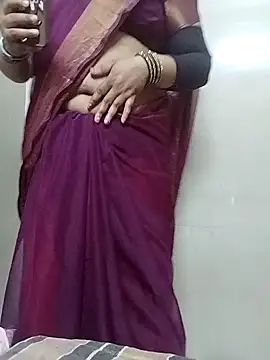 Snapshot of desi_boudi87 chatting on February 22, 2026, 8:28 am desi boudi87 online show from February 22, 2026, 8:28 am