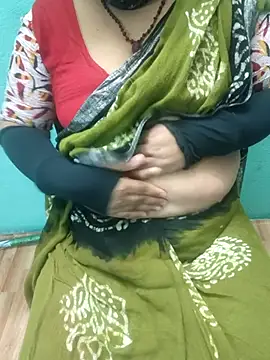 Snapshot of desi_boudi87 chatting on December 23, 2025, 7:40 am desi boudi87 online show from December 23, 2025, 7:40 am