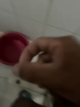 FromVnz online show from November 5, 2025, 1:36 pm