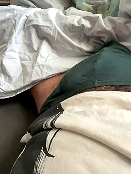 Snapshot of sukebegorilla chatting on November 5, 2025, 10:02 pm sukebegorilla online show from November 5, 2025, 10:02 pm