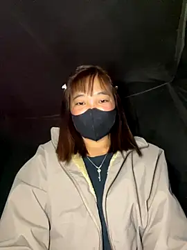 Snapshot of delwyn- chatting on December 1, 2025, 4:41 pm delwyn- online show from December 1, 2025, 4:41 pm